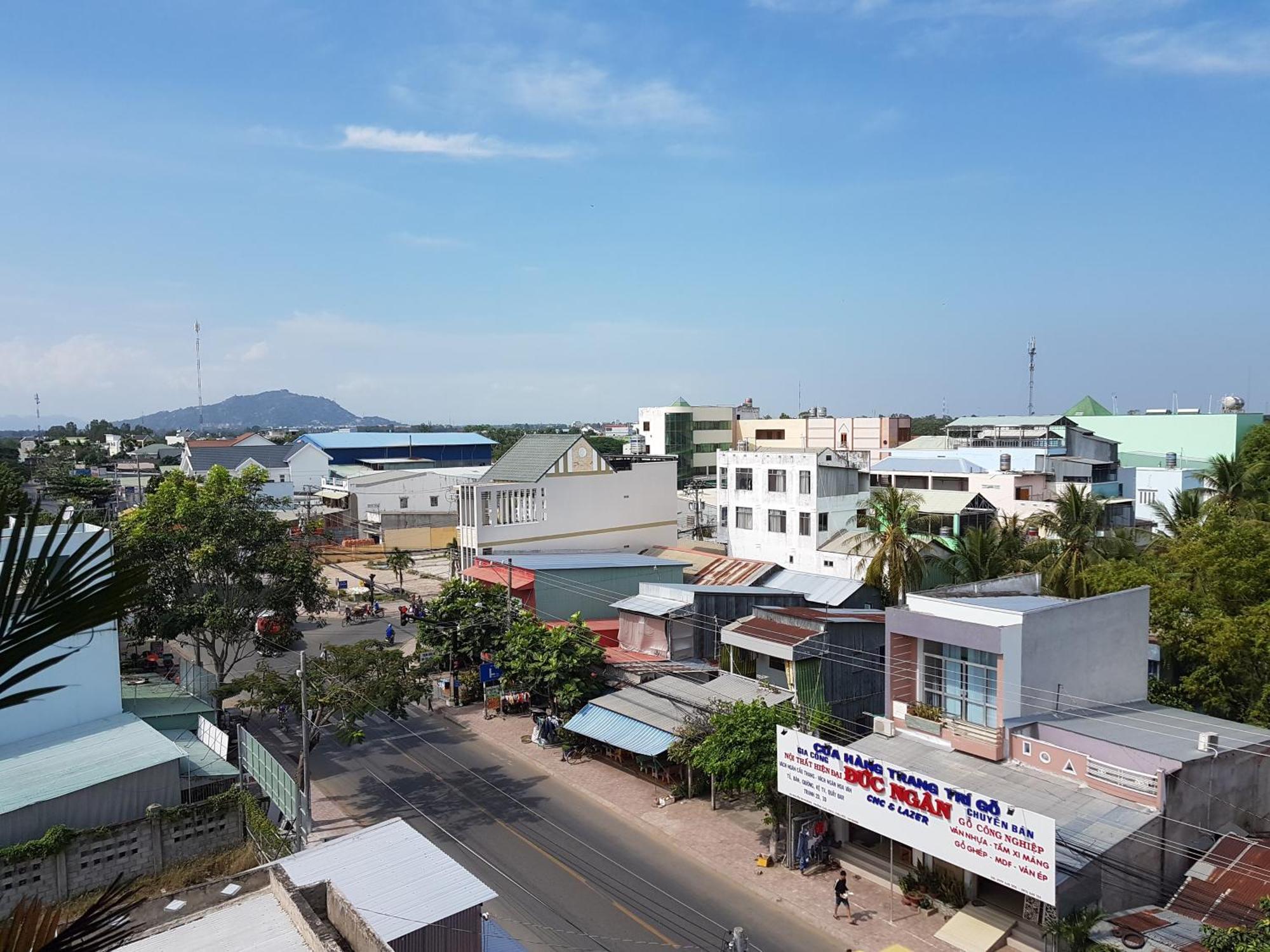 Hostel Dang Loi ホステルダンロイ 쩌우독 외부 사진