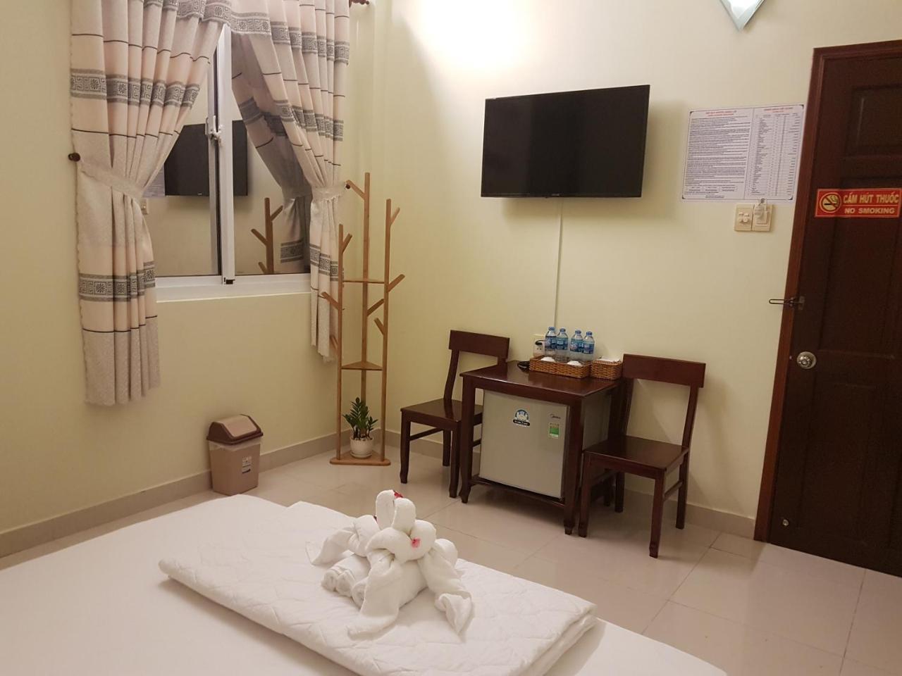 Hostel Dang Loi ホステルダンロイ 쩌우독 외부 사진